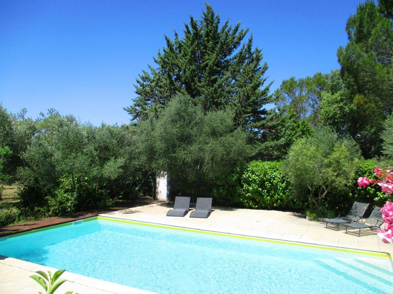 Les Olives Apartment Uzes Bagian luar foto