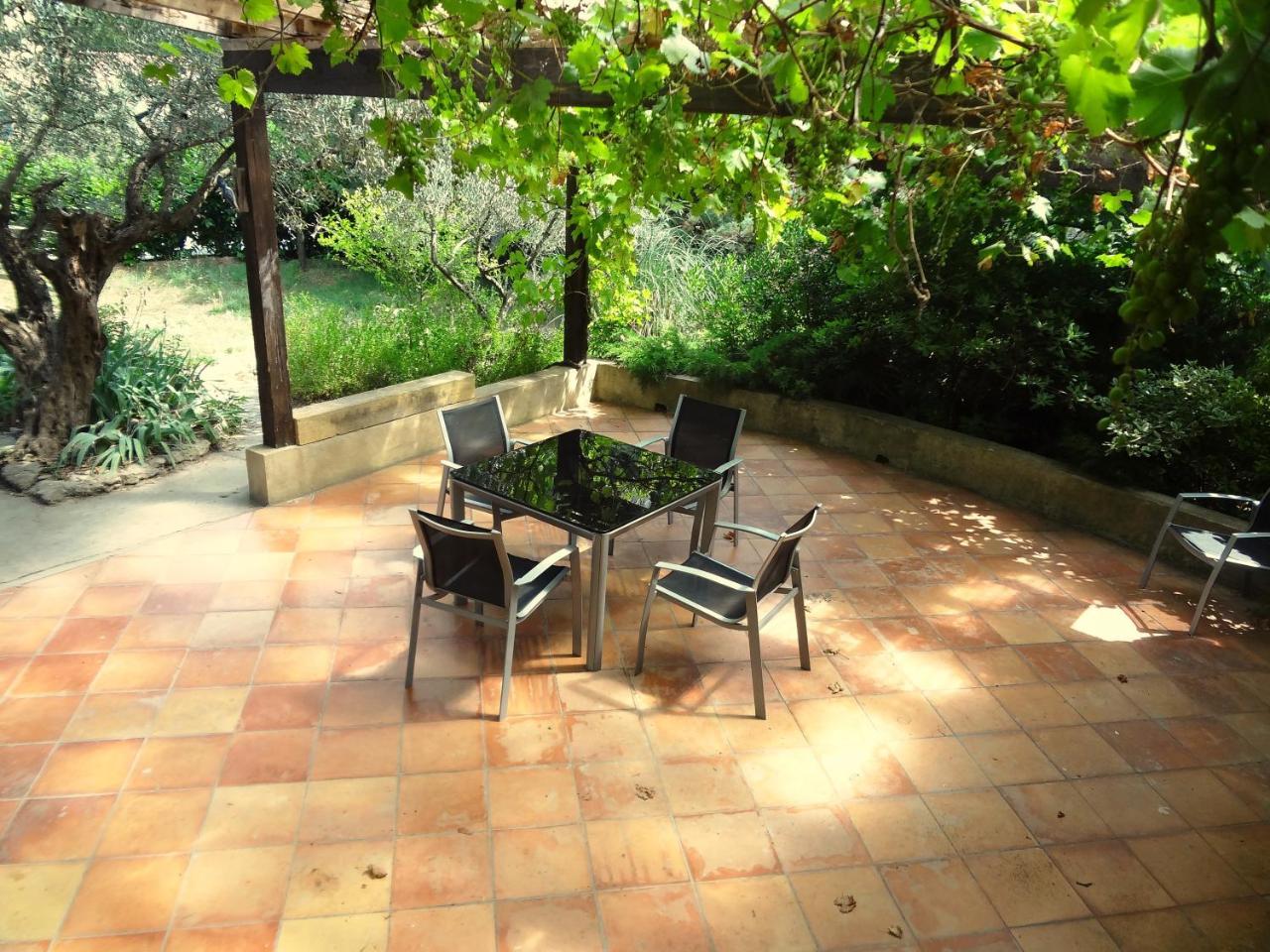Les Olives Apartment Uzes Bagian luar foto